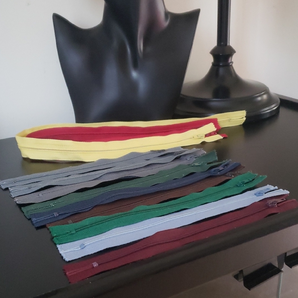 Mix Colored Zipper Assortment for Sewing & Crafts Projects - Lot of 12 - NWOT